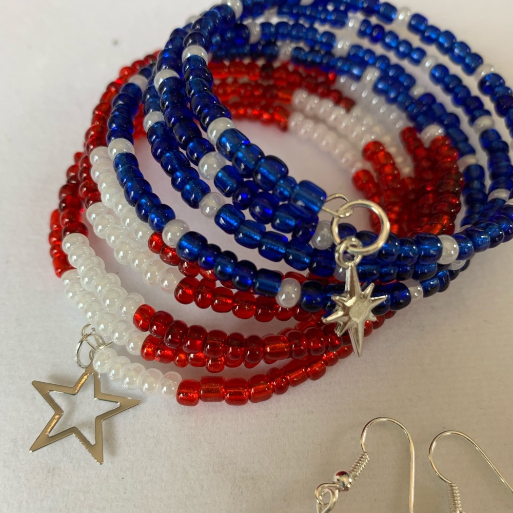 🍁Red, white and Blue Wrap Bracelet and Earring Set